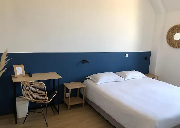 호텔 De La Poste - 피리악-쉬르-메르