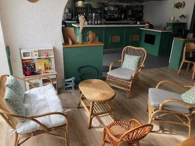 De La Poste - 2* 피리악-쉬르-메르